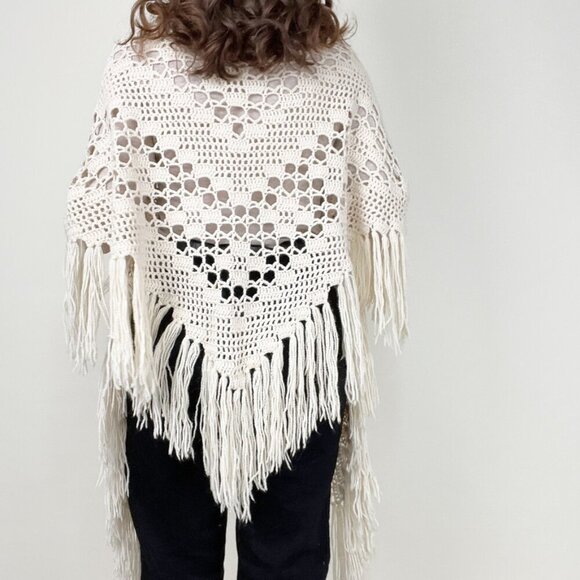 Elegant Cream Crochet Shawl - Picture 5 of 6